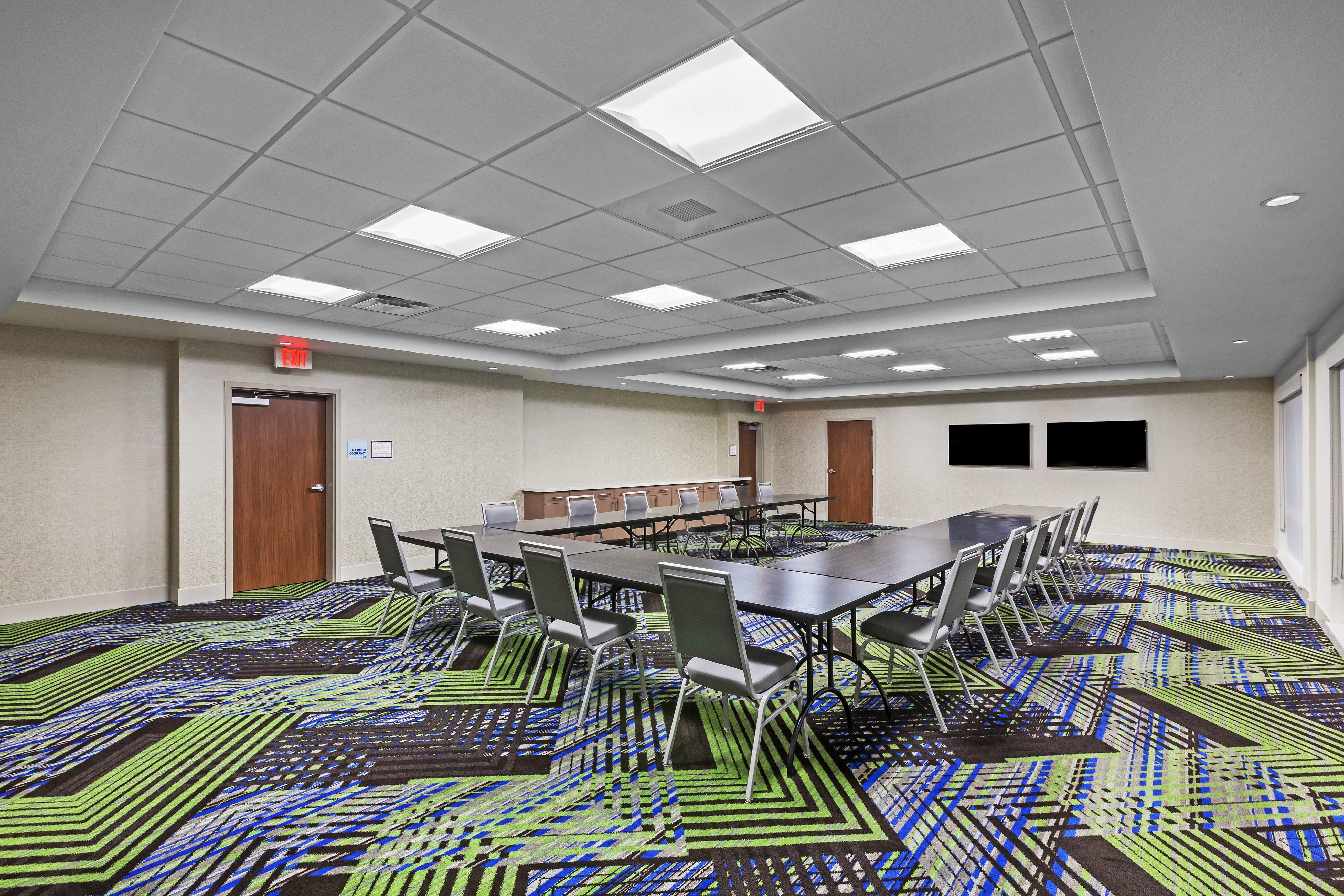 Holiday Inn Express And Suites Chanute By Ihg Exterior photo